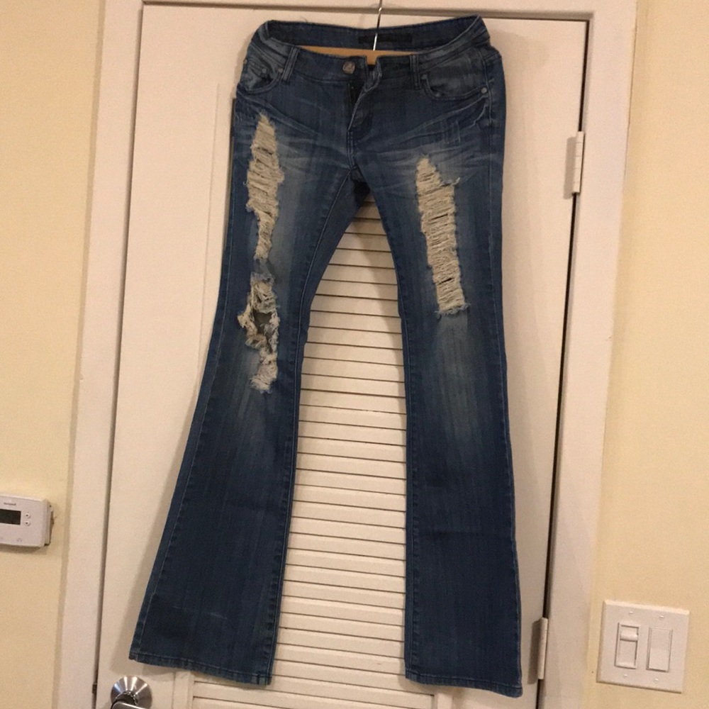 Bell bottom size 1 jeans distressed urban behavior